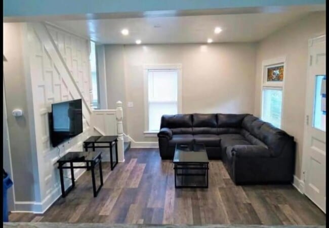 99 Chapin St, Unit 1 in Binghamton, NY - Foto de edificio - Building Photo