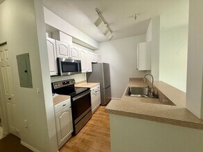 801 Rainier Ave N in Renton, WA - Building Photo - Building Photo