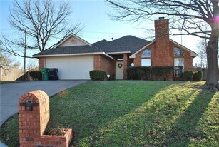 2633 Bauer Dr in Denton, TX - Building Photo