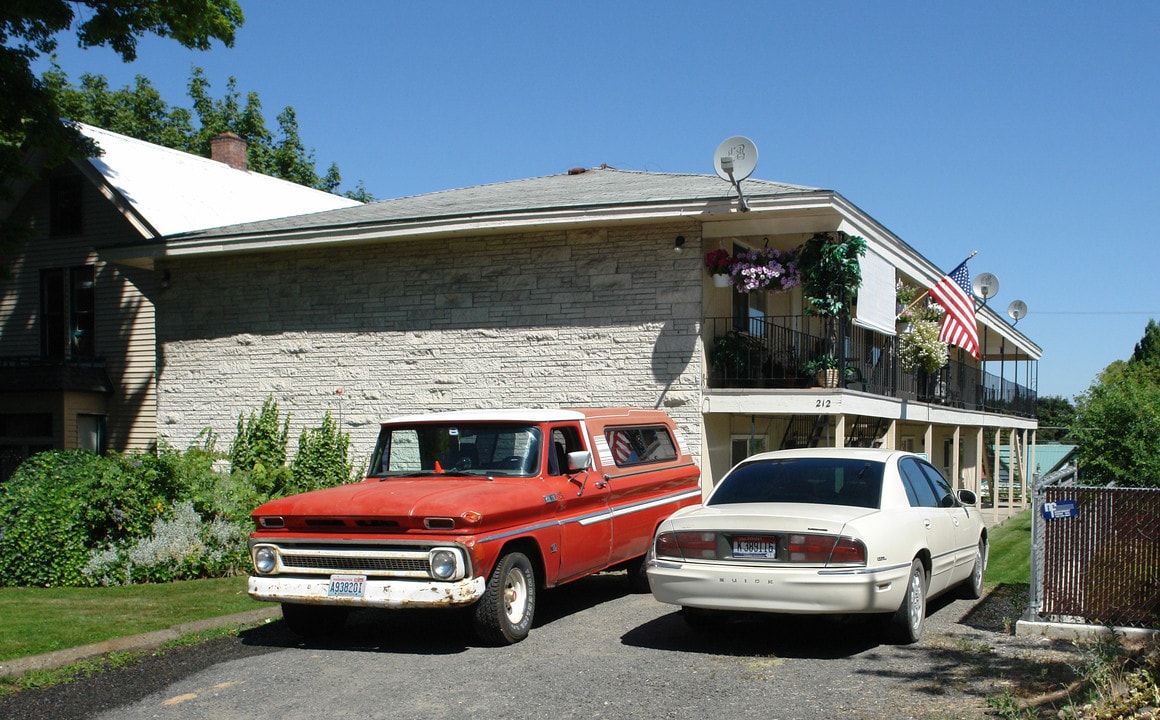 City Terrace in Spokane, WA - Building Photo