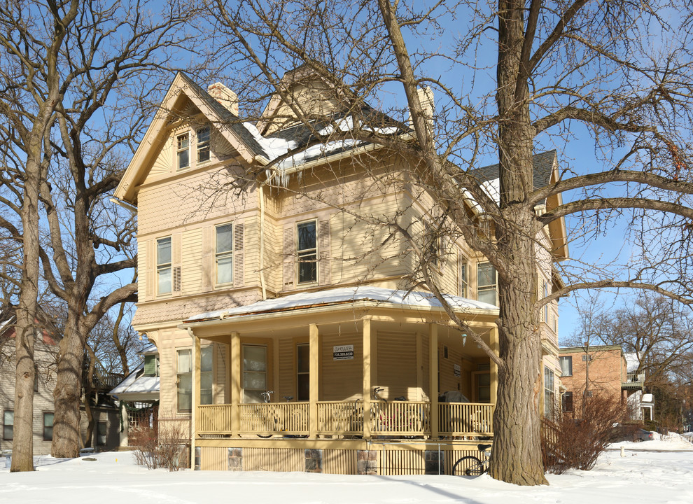 401 Lawrence St in Ann Arbor, MI - Building Photo