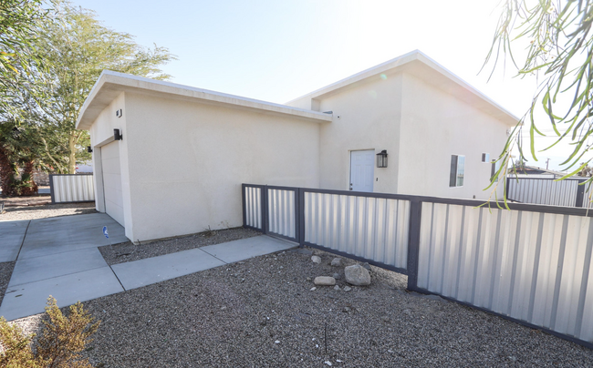 66017 Acoma Ave in Desert Hot Springs, CA - Building Photo - Building Photo