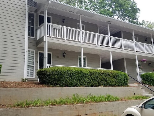 property at 107 Sterling Ct