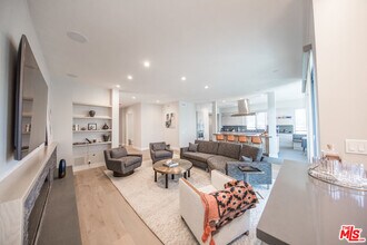 1115 14th St in Santa Monica, CA - Building Photo - Building Photo