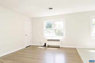 616 Rockcreek Rd in Charlottesville, VA - Building Photo - Building Photo