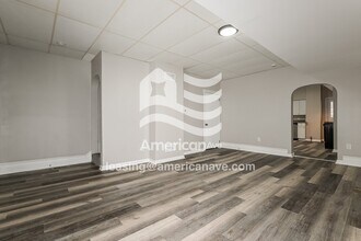 1009 Woods Run Ave in Pittsburgh, PA - Building Photo - Building Photo