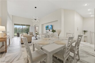 2150 Aberdeen Ln in Naples, FL - Building Photo - Building Photo