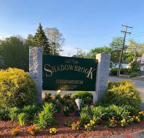 property at 5 Shadowbrook Ln