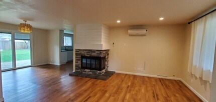 5515 NE 41st Ave in Vancouver, WA - Foto de edificio - Building Photo