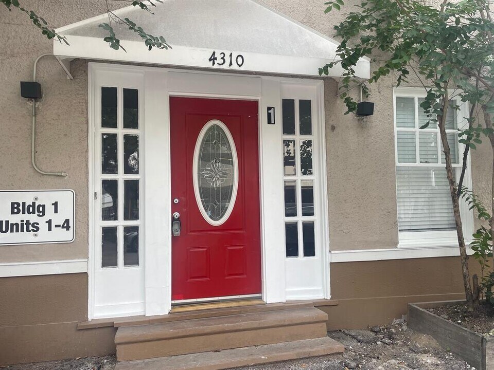 4310 Mt Vernon St in Houston, TX - Building Photo