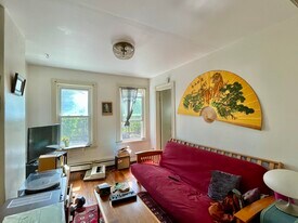 24 Mead St, Unit 2 in Boston, MA - Building Photo