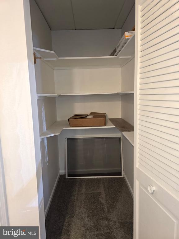 154 Woodstream Dr in Norristown, PA - Building Photo - Building Photo