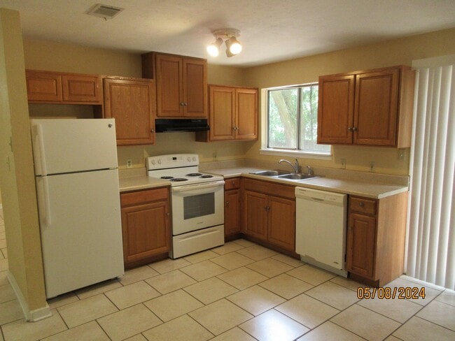 2666 Faversham Dr in Tallahassee, FL - Building Photo - Building Photo