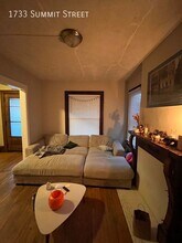 1733 Summit St in Columbus, OH - Building Photo - Building Photo