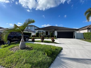 15957 SW 141st St in Miami, FL - Building Photo - Building Photo