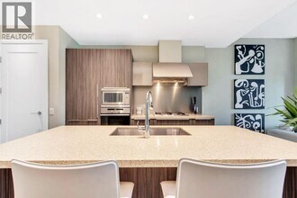 1618 Columbia St in Vancouver, BC - Building Photo - Building Photo