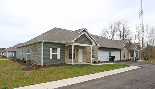 Sandstone Apartments in The Plains, OH - Foto de edificio - Building Photo