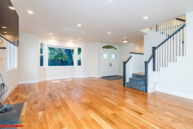265 Mariposa Ave in Mountain View, CA - Building Photo - Building Photo