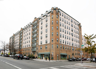 Hubbard Place in Washington, DC - Building Photo - Building Photo