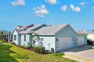 324 Gypsy Palace Ln in Daytona Beach, FL - Building Photo - Building Photo