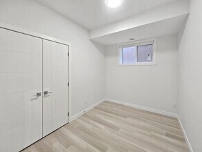 6123-6133 Avenue Northwest - B1 Ave in Calgary, AB - Building Photo - Building Photo