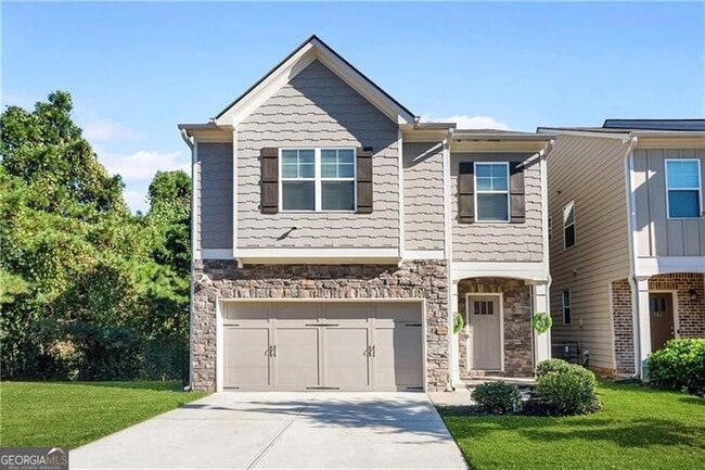 property at 580 Morrow Ln