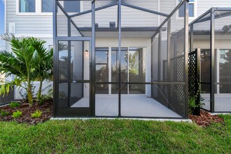 11718 Full Moon Lp in Parrish, FL - Building Photo - Building Photo