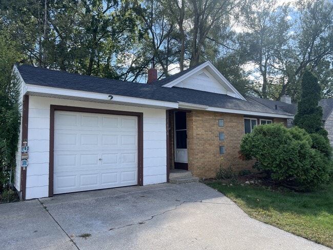 property at 1606 Mill St