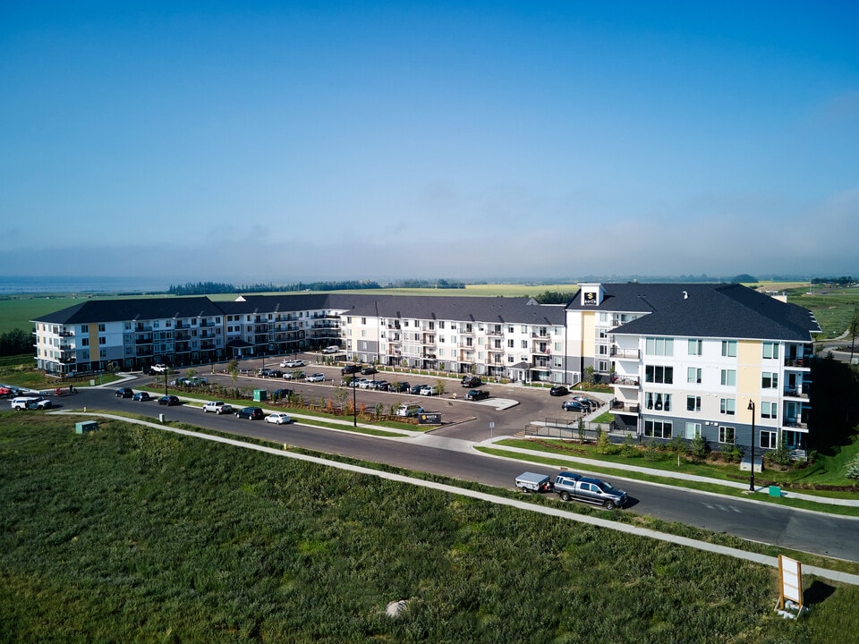 Solis Giroux in St. Albert, AB - Building Photo