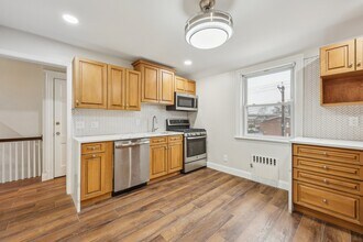 756 Cedar Ln in Teaneck, NJ - Building Photo - Building Photo