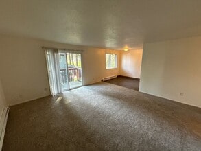 3792 Iberis St NE in Salem, OR - Building Photo - Building Photo