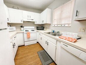 2300 SW 43rd St, Unit SI ID1359101P in Gainesville, FL - Foto de edificio - Building Photo