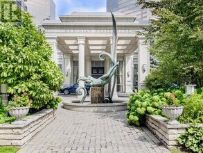 25 Greenview Ave in Toronto, ON - Building Photo - Building Photo