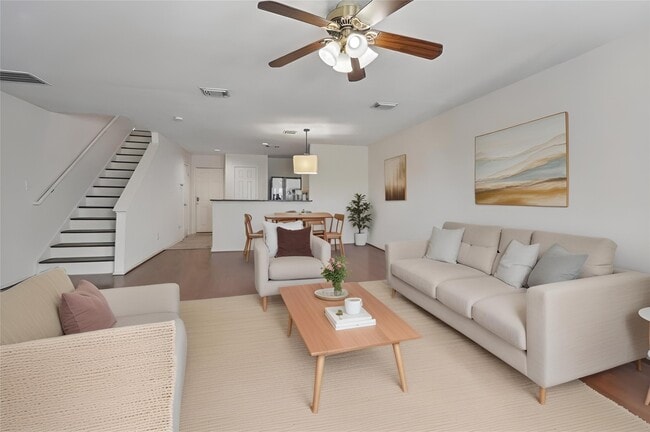 1719 Redwing Pines Dr in Houston, TX - Building Photo - Building Photo