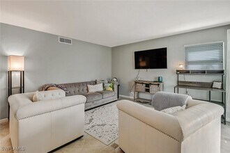 1351 Curlew Ave in Naples, FL - Building Photo - Building Photo