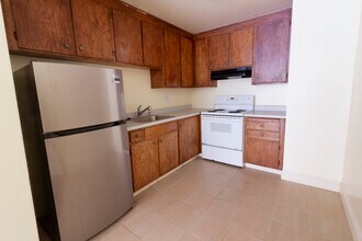67 Lausanne Ave, Unit 2 in Daly City, CA - Building Photo - Building Photo