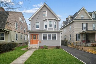 159 Valley Rd in Montclair, NJ - Building Photo