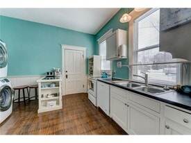 301 Angel Ave SW, Unit 1 in Watertown, MN - Building Photo