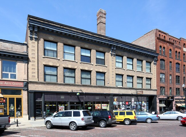 1210-1214 Howard St