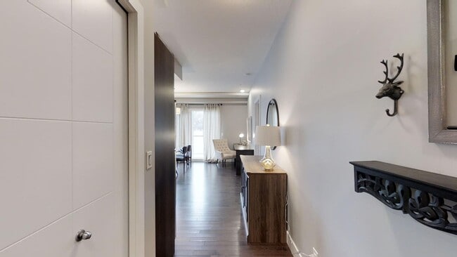 10006-383 83 Ave NW in Edmonton, AB - Building Photo - Building Photo