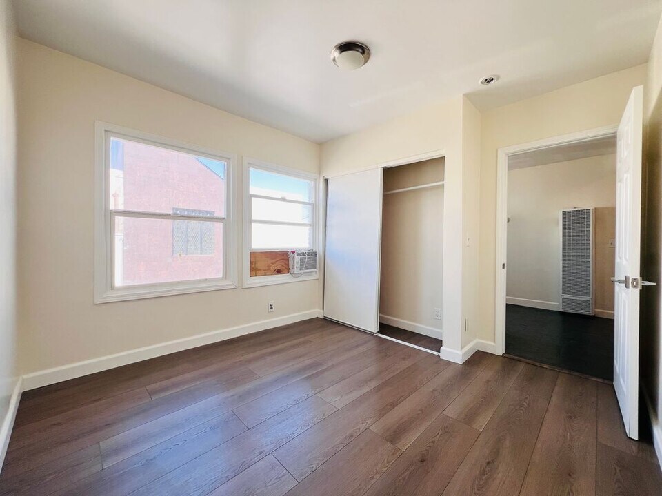 3835 Whittier Blvd in Los Angeles, CA - Building Photo