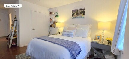 225 8th Ave in New York, NY - Building Photo - Building Photo