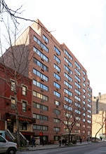 330 WEST 45TH STREET in New York, NY - Foto de edificio - Building Photo