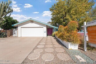 8524 E Edgemont Ave in Scottsdale, AZ - Building Photo - Building Photo