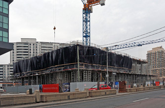 Beacon Condos in Toronto, ON - Building Photo - Building Photo