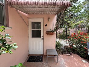 1850 Rodman St in Hollywood, FL - Building Photo - Building Photo