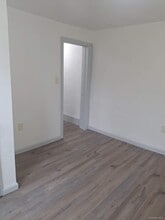 17 Canal St in Ellenville, NY - Building Photo - Building Photo