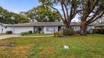 821 Pennsylvania Ave in Altamonte Springs, FL - Building Photo