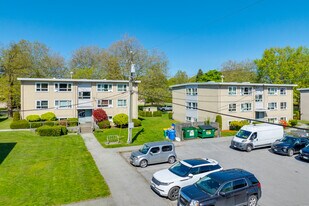 5849 Berkeley St in Vancouver, BC - Building Photo