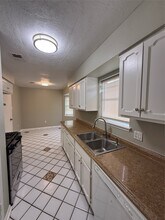 5414 Hazel St in Baytown, TX - Building Photo - Building Photo